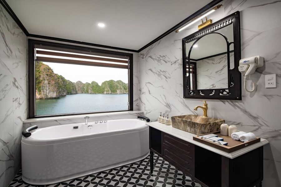 Luxury 5-Star Halong Bay Overnight Cruise: full board, kayak - Morning Tai Chi and Tra Bau by kayak