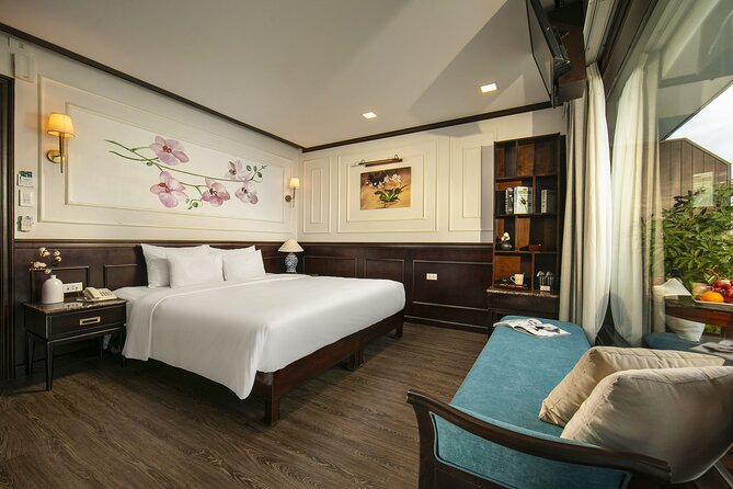 Luxury Cruise 5 star Top Tier Lan Ha bay 2D1N/ 3D2N - Boarding the cruise at Tuan Chau