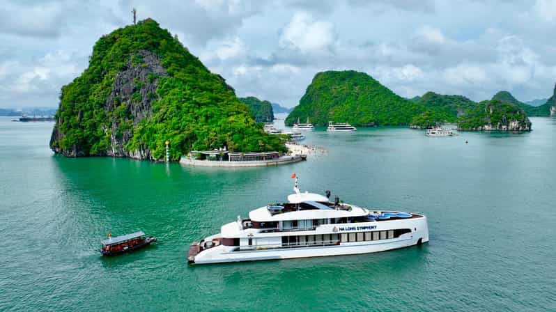 Luxury Ha Long Symphony Day Cruise With Lunch, Cave & Island - Inside Sung Sot Cave, Ha Long Bay’s big cave stop