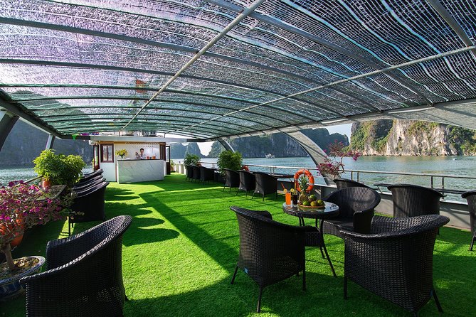 Luxury Halong Bay 1 Day on Cruises From Hanoi with Bus & Lunch - Sung Sot Cave, Halong Bay’s main cave stop