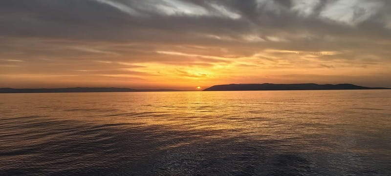 Makarska: Speedboat Sunset Tour to hidden bay on island Brač - Is $44 good value for 90 minutes?