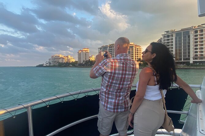 Miami 75 Min Boat Tour Biscayne Bay and Celebrity Homes Island - Timing, seating and what to bring