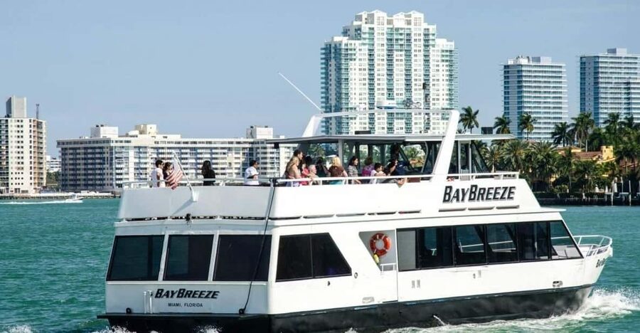 Miami: Biscayne Bay Millionaire's Homes Sightseeing Cruise - Boarding the Boat and Choosing Your Seat