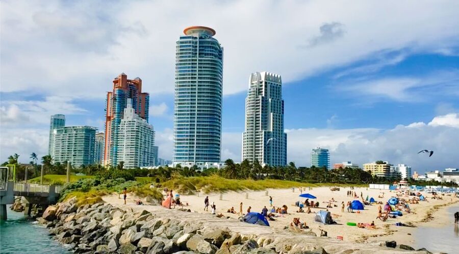 Miami Biscayne Bay: Sunset Boat Cruise & Millionaire Homes - How to Handle the Main Drawbacks