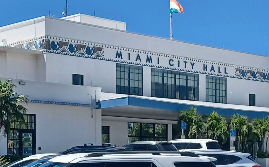 Miami: City Tour & Cruise of Biscayne Bay - The Biscayne Bay mini cruise