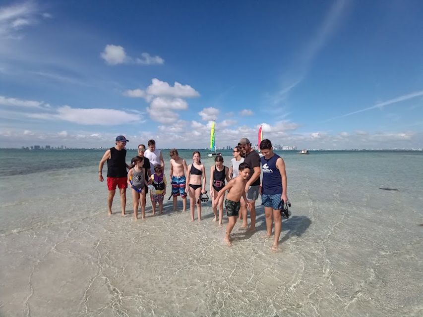 Miami: Intimate Sailing in Biscayne Bay w/ Food and Drinks - Meeting the boat at David T. Kennedy Park