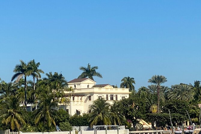 Miami Skyline 75 Min Cruise Tour Biscayne Bay Millionaire Homes - Star Island and Miami’s famous residents