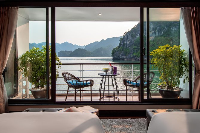 Mon Chéri Cruise 5 star: Unique 2 Days Tuan Chau - Halong bay - Lan Ha Bay - Activities for both active and easygoing days