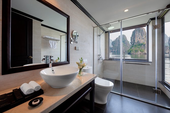 Mon Chéri Cruise 5 star: Unique 2 Days Tuan Chau - Halong bay - Lan Ha Bay - What the $195 price really covers