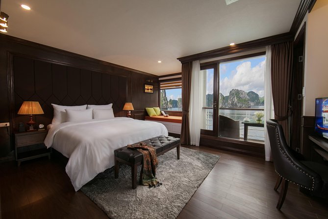Mon Chéri Cruises 5 star: Amazing 3 days exploring Halong & Cat Ba island - Sunrise, breakfast, and the final morning