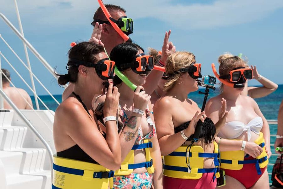 Montego Bay: Reggae Catamaran 18+ Cruise with Open Bar - Booking details that matter
