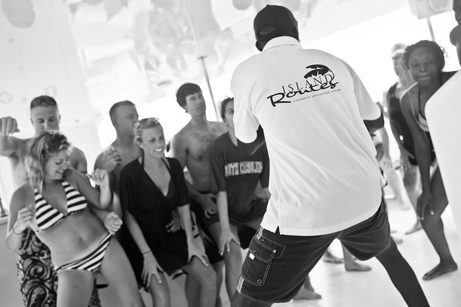 Montego Bay Reggae Sunset Catamaran Cruise - How crowded is the catamaran?