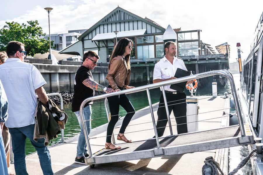 Newcastle: Harbour Cruise with Buffet Lunch - Seeing Newcastle Harbour as a working port