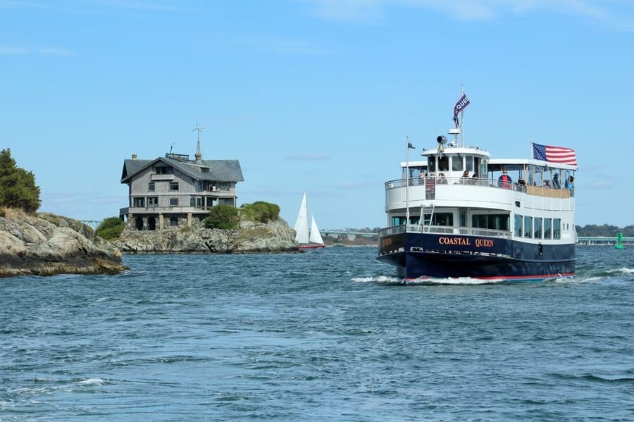 Newport, Rhode Island: Scenic Narragansett Bay Cruise - Key points at a glance