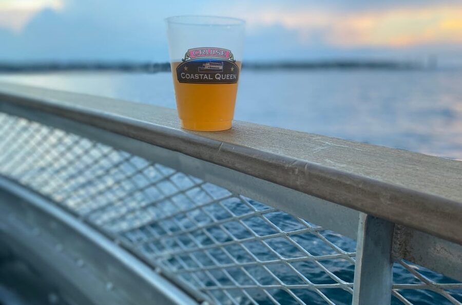 Newport, RI: Evening Cocktail Cruise of Narragansett Bay - Forts, lighthouses, and the Newport Pell Bridge