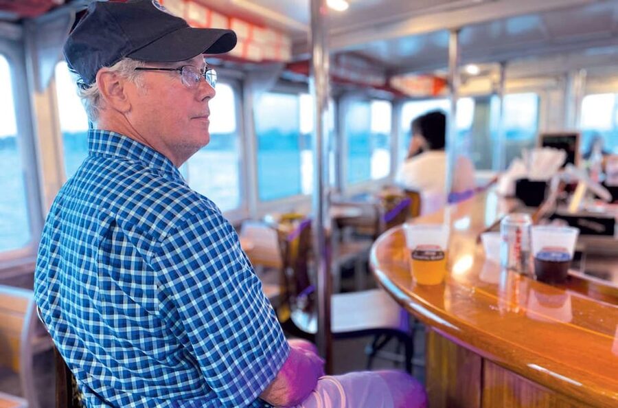 Newport, RI: Evening Cocktail Cruise of Narragansett Bay - Who will enjoy this 75-minute outing?
