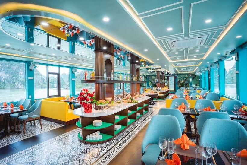 Ninh Binh: Luxury Day Cruise to Stunning Ha Long Bay + Lunch - Lunch and the first views from the boat