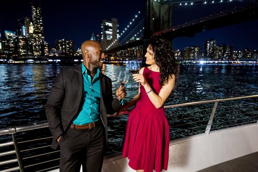 NYC: Christmas Eve Buffet Lunch or Dinner Harbor Cruise - What You Eat at the Reserved Table