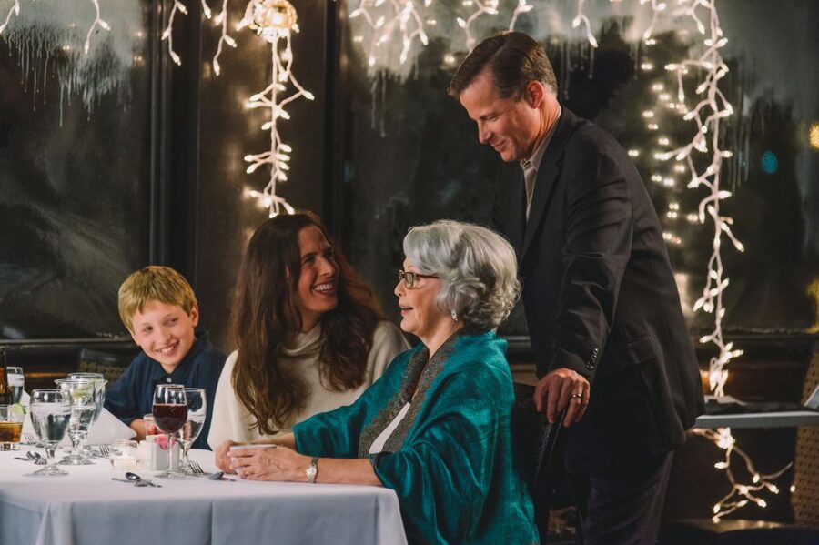 NYC: Christmas Eve Gourmet Brunch or Dinner Harbor Cruise - A Christmas Eve meal with New York as the backdrop