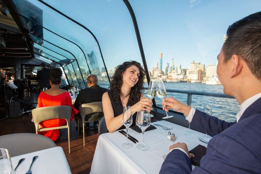 NYC: Christmas Eve Gourmet Brunch or Dinner Harbor Cruise - Practical tips for a smoother evening