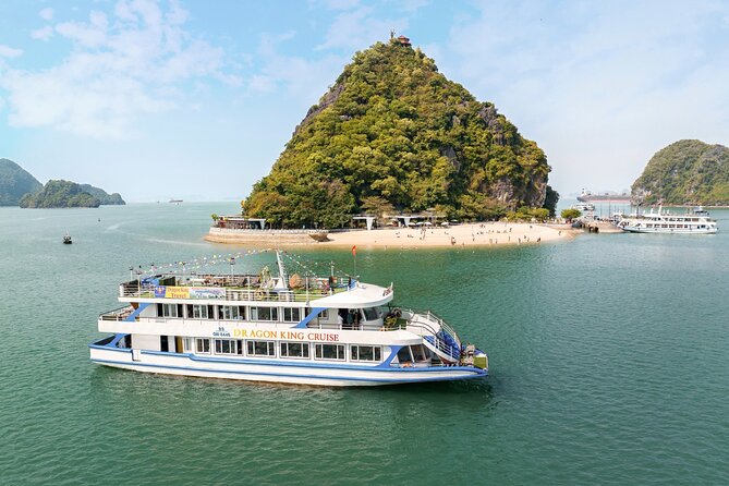One Day Deluxe Boat Trip in Ha Long Bay - The guide can make a fixed schedule feel personal