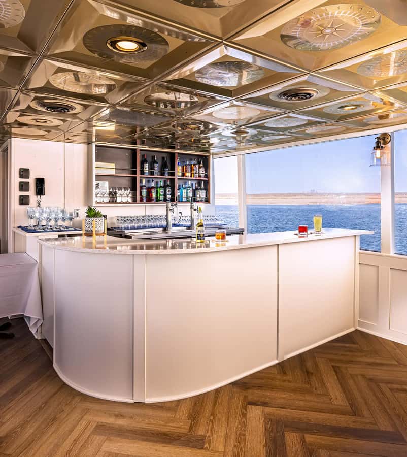 Page: Wahweap Bay Canyon Princess Yacht Dinner Cruise - Sunset on Lake Powell, with dinner in the middle