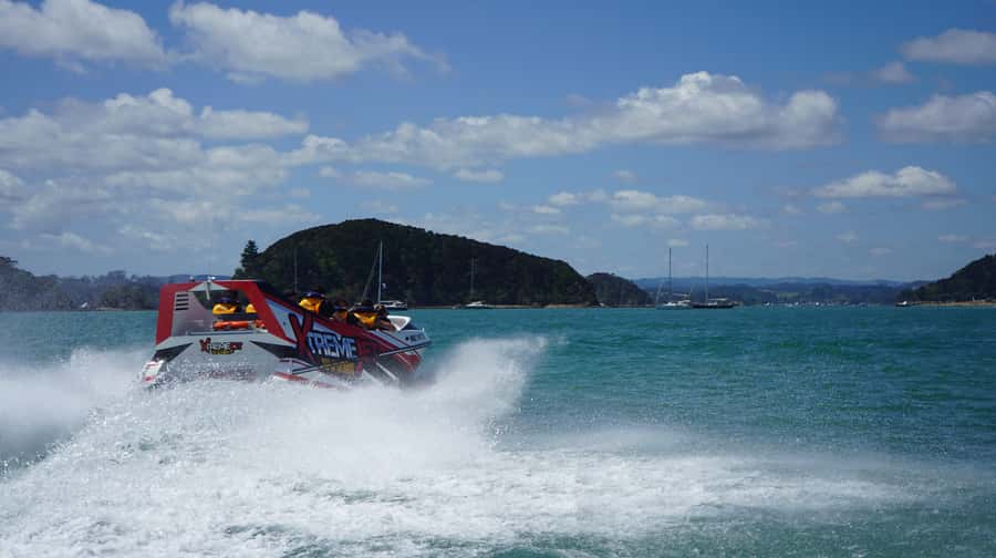 Paihia: Bay of Islands 30-minute Adventure Jet Boat Trip - Key points at a glance