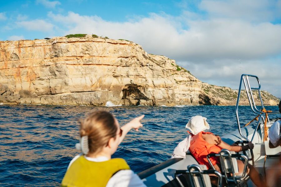 Palma Bay: 1-Hour Speedboat Adventure - What to bring, and what to leave behind