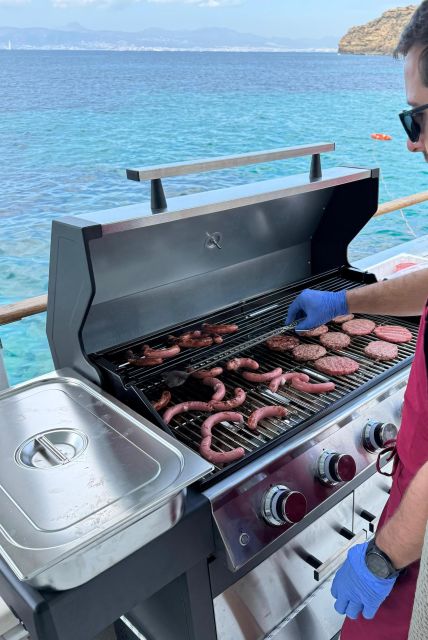 Palma Bay: Boat Tour with BBQ, Snorkelling, & Sunset Option - Daytime sailing or a Palma sunset cruise