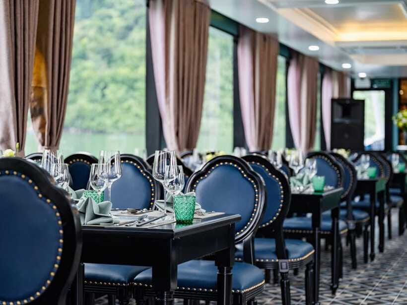 Pamela Cruise: HaLong Bay day trip with Lunch & Activities - Service, boat comfort, and what to expect