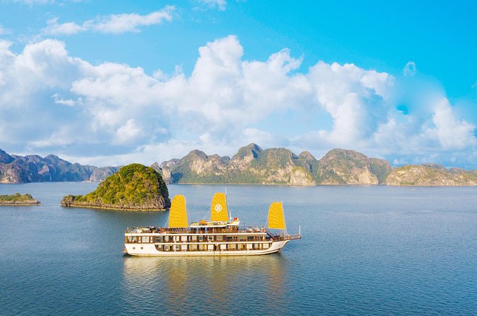 Peony Cruise : Unique 3 Days 2 Nights - Halong bay - Lan Ha Bay - Day 2: Cat Ba Island and Viet Hai Village