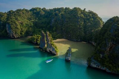 Phang Nga Bay: Early Bird James Bond & Beyond Tour
