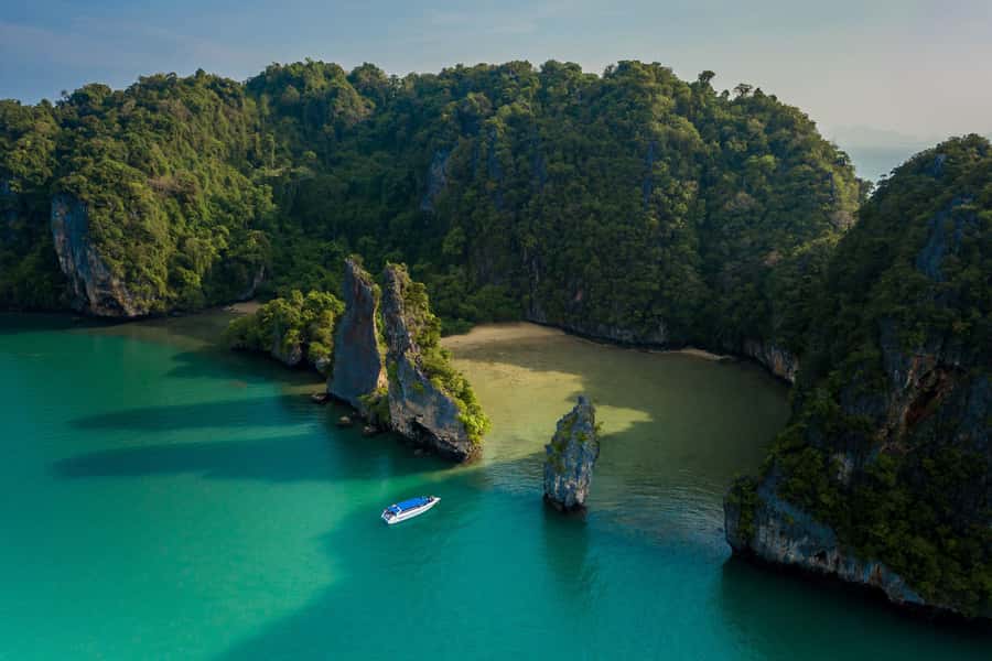 Phang Nga Bay: Early Bird James Bond & Beyond Tour - Samet Nangshe and the limestone sea