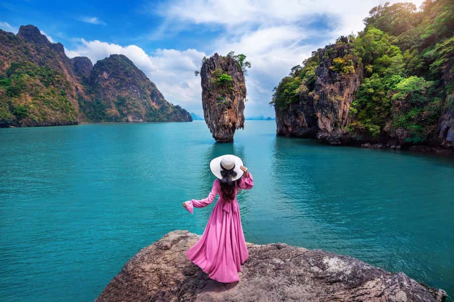 Phang Nga Bay: James Bond Island Kayak and Snorkeling Tour - Hong Island and the first quiet views