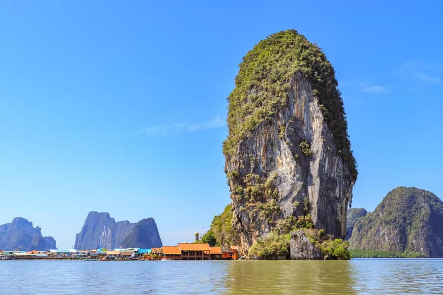 Phang Nga Bay: James Bond Island Kayak and Snorkeling Tour - Lunch and island life on Panyee Island