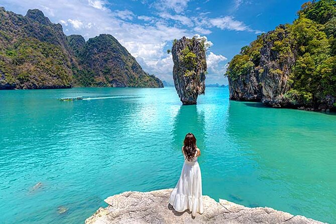 Phang Nga Bay James Bond Tour Premium Tour - Lunch at Panyi Village