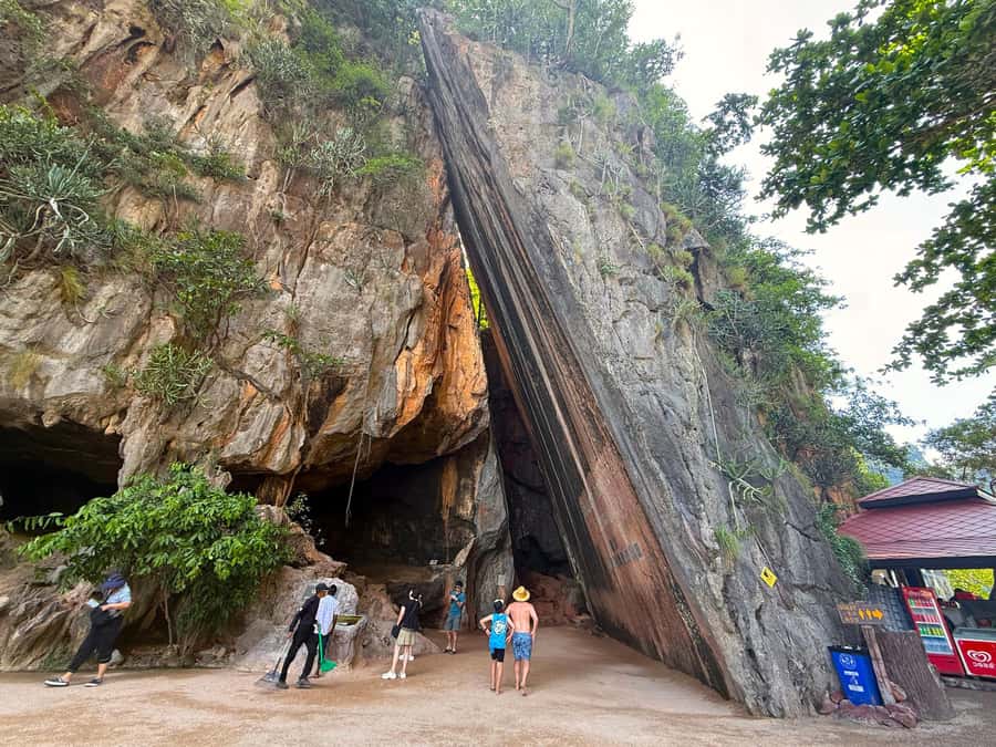Phang Nga: Private Longtail Boat to James Bond & Koh Panyi - Should you book this Phang Nga Bay trip?