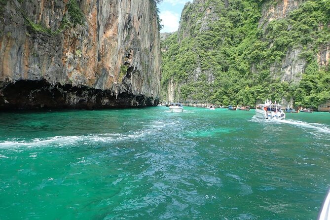 Phi Phi Islands and Maya Bay Tour by Speedboat from Krabi - Lunch, equipment, and what to bring