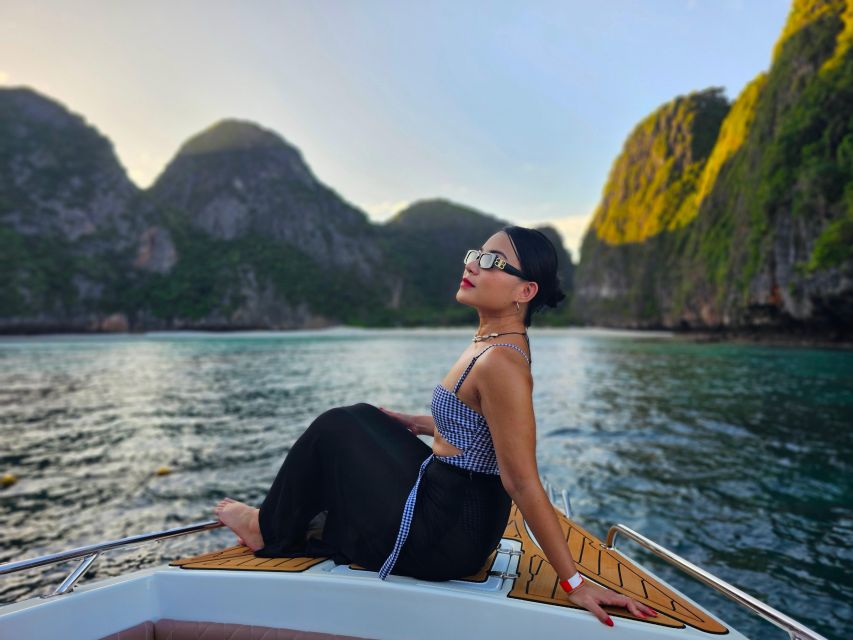 Phi Phi: Morning Speedboat Tour to Maya Bay with Snorkel - Snorkeling with reef sharks and reef fish