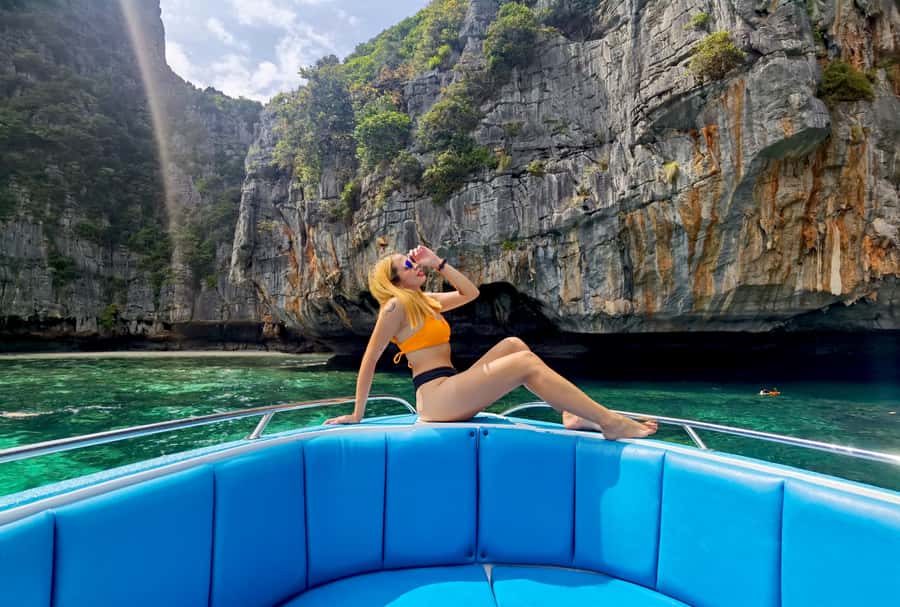 Phi Phi: Private Speedboat Tour with Maya Bay and Snorkel - Viking Cave and the photo stop