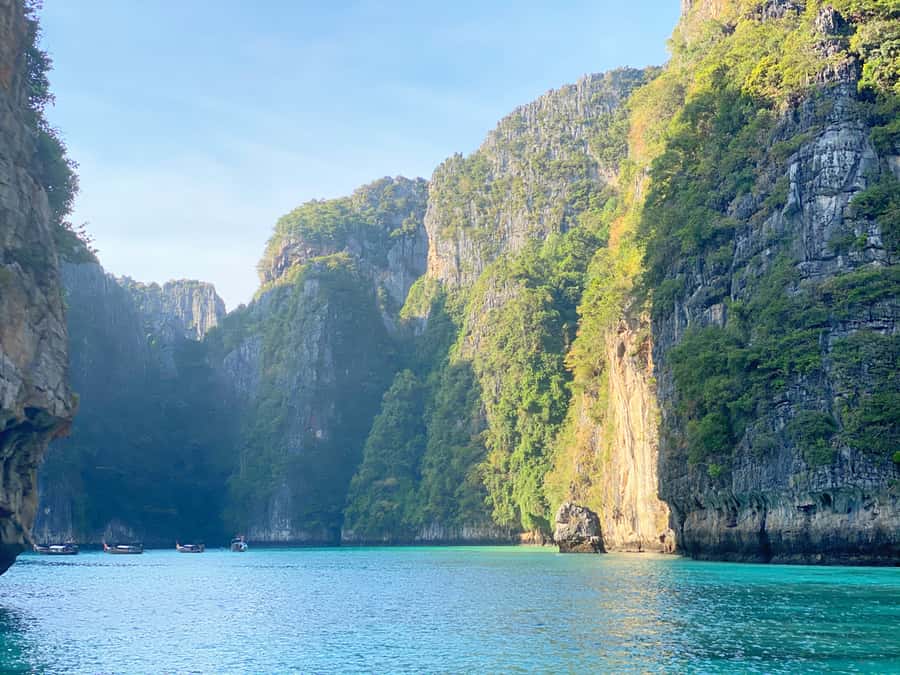 Phi Phi: Sunrise & Beat The Crowds to Maya Bay by Speedboat - Why the 6:00 a.m. start matters at Maya Bay