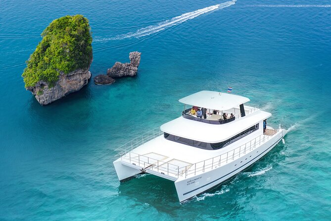Phuket: James Bond Island and Phang Nga Bay by Premium Yacht - A luxury boat day in Phang Nga Bay