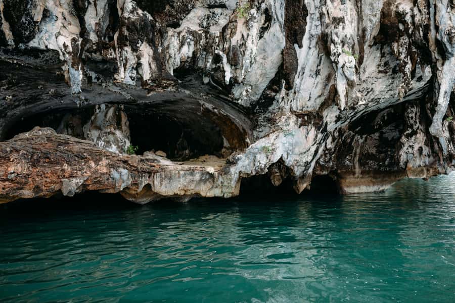Phuket: Luxury Small Group Phang Nga and Beyond Tour - Food, drinks, and the small-group advantage