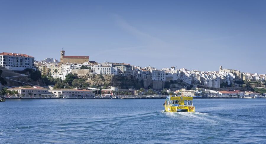 Port Mahon: 1-Hour Harbor Cruise with Underwater Views - Returning past Sant Felip and Es Castell