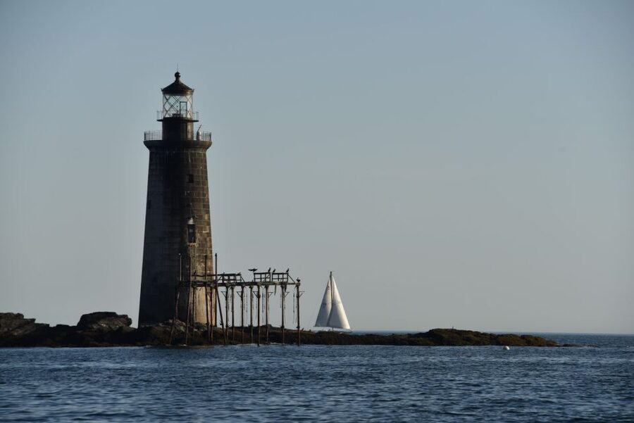 Portland: Sunset Lighthouse Cruise in Casco Bay with Drinks - The included drink and the onboard setup