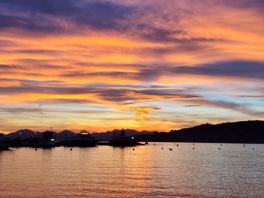 Private catamaran trip in the Bay of Juan les Pins at sunset - Swimming, blankets, and what to bring
