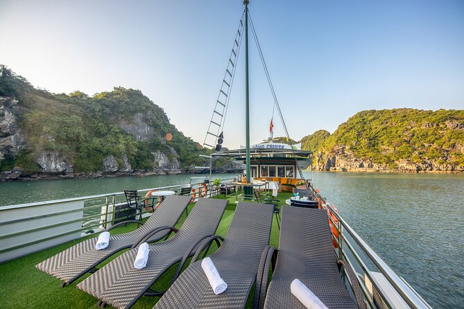 Private Full Day Cruise Shore Excursion in Halong Bay - Bai Tu Long Bay, the quieter eastern stretch