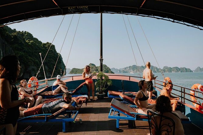 Private Lan Ha Bay Cruise 2D1N - Returning to the boat and leaving Cat Ba