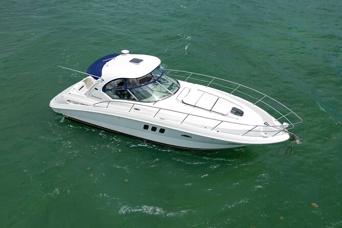 Private tour for 12 people on a 40 ft Yacht, Ft Lauderdale bay - Key points to know before you book