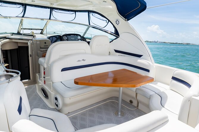 Private tour for 12 people on a 40 ft Yacht, Ft Lauderdale bay - Making a six-hour charter worth the money